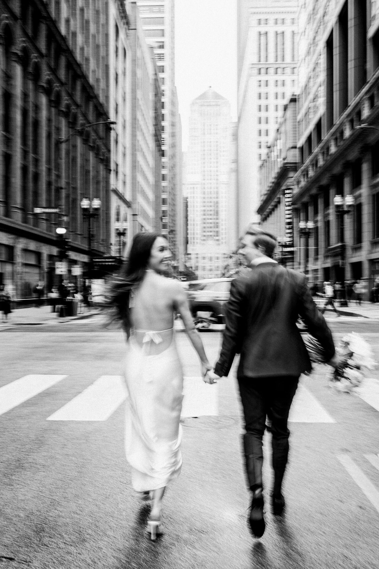 How to find a wedding photographer in Chicago